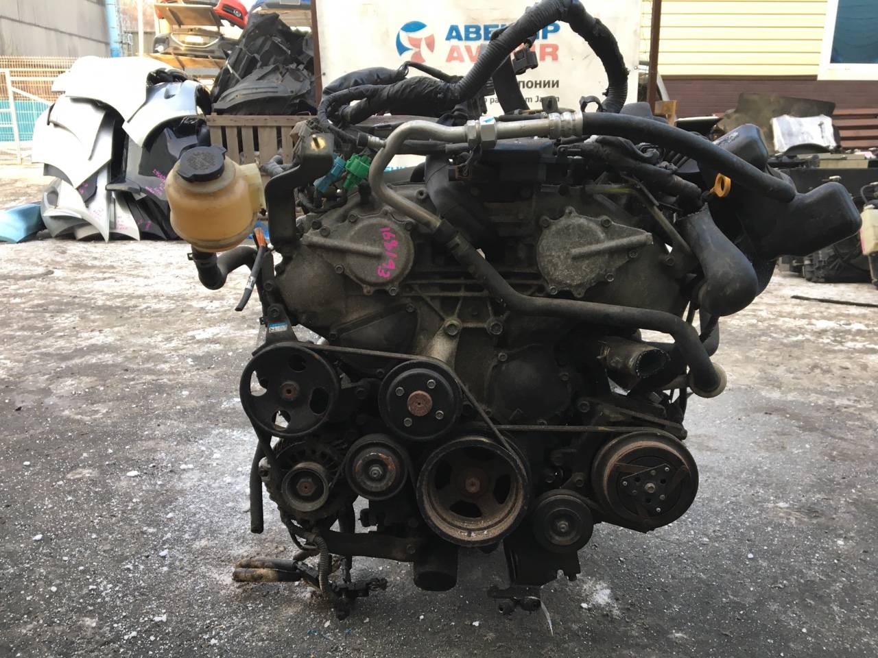Двигатель Nissan Elgrand MNE51 VQ25DE