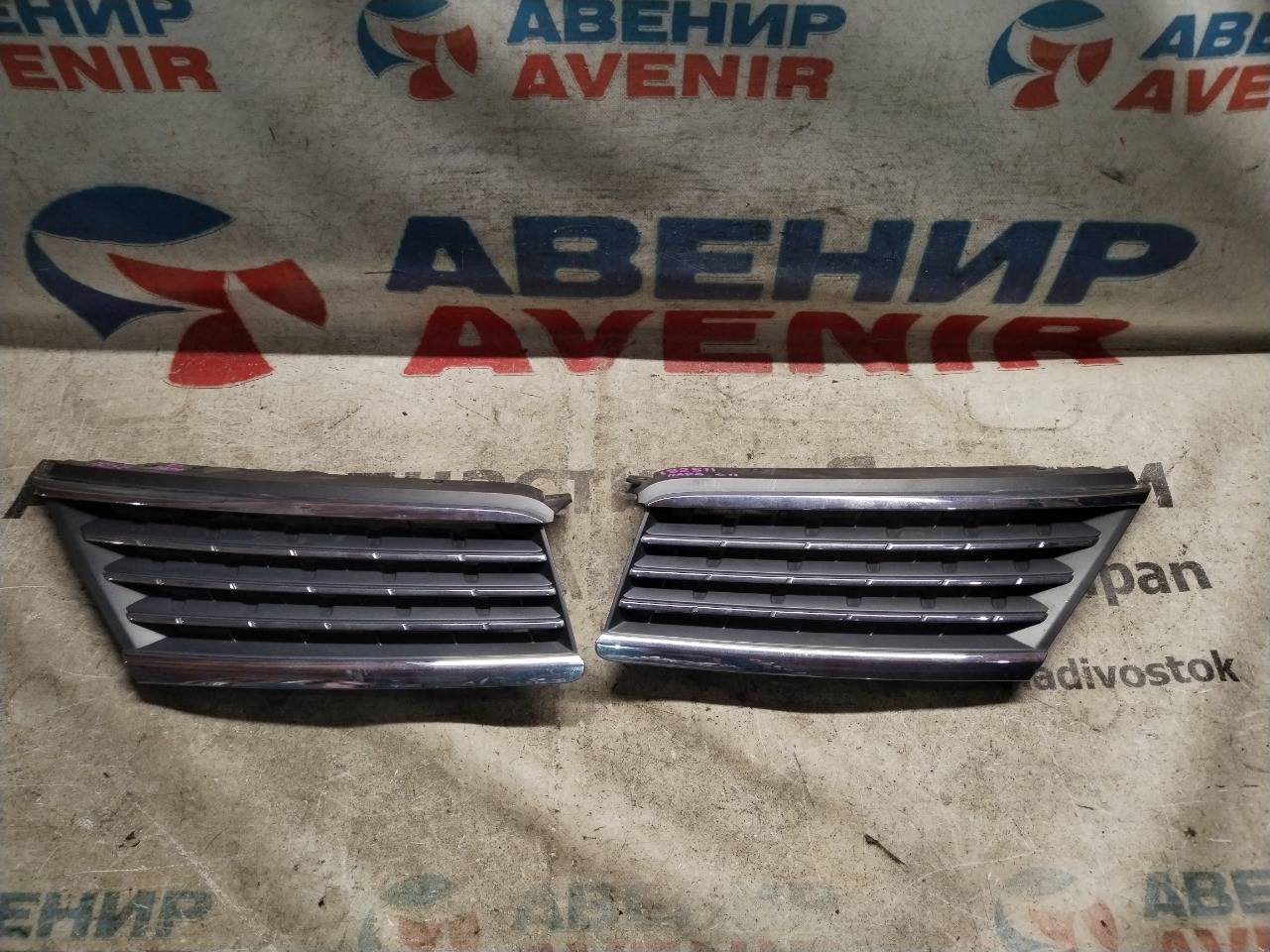 Решетка Nissan Tiida C11 Решетка Nissan Tiida C11