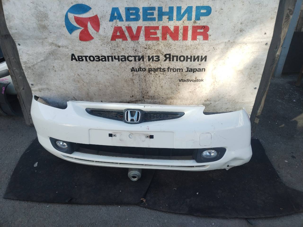Бампер Honda Fit GD1 передний Бампер Honda Fit GD1 передний