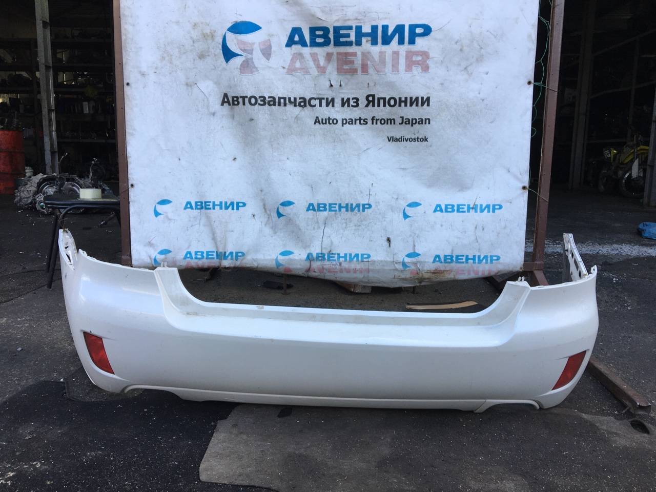 Бампер Subaru Legacy BL5 задний