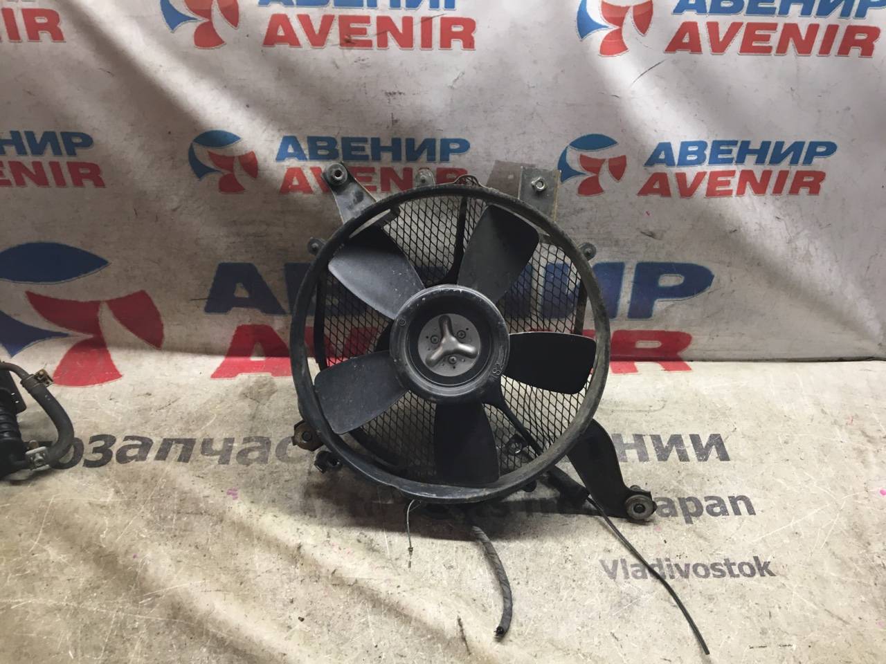 Вентилятор радиатора кондиционера Mitsubishi Pajero V43W 6G72