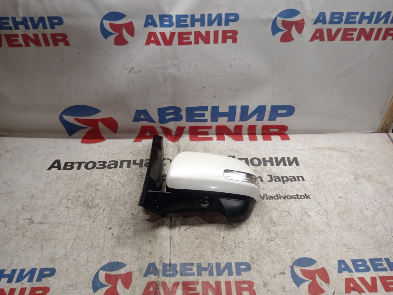 Зеркало Toyota Estima AHR20 переднее левое