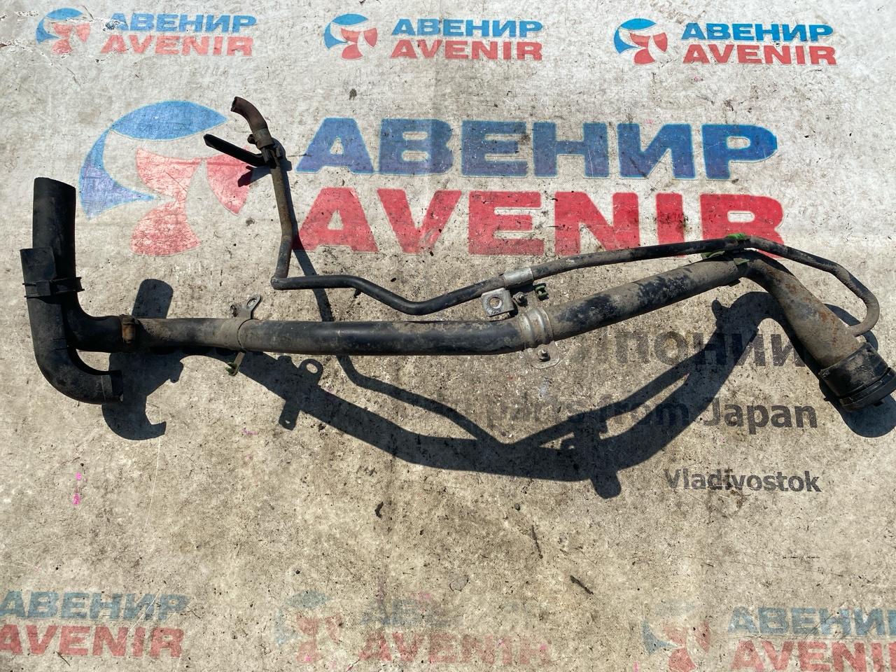 Горловина топливного бака Toyota Allex NZE124