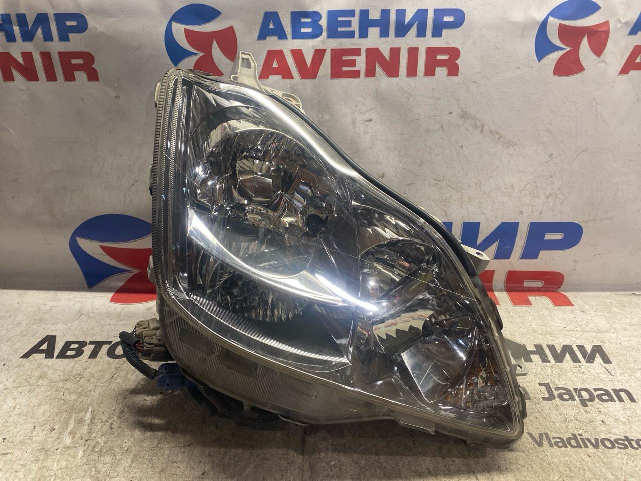 Фара Toyota Crown GRS180 передняя правая