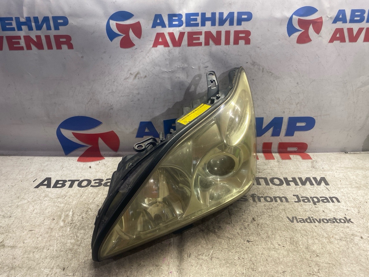 Фара Toyota Harrier ACU30W передняя левая