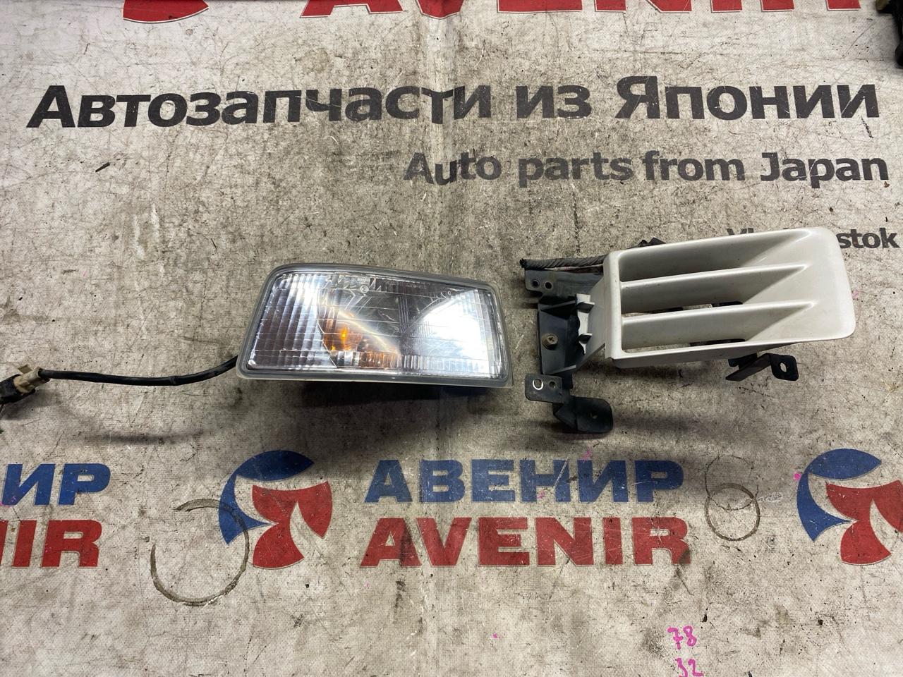 Повторитель бамперный Mitsubishi Chariot Grandis N94W передний левый