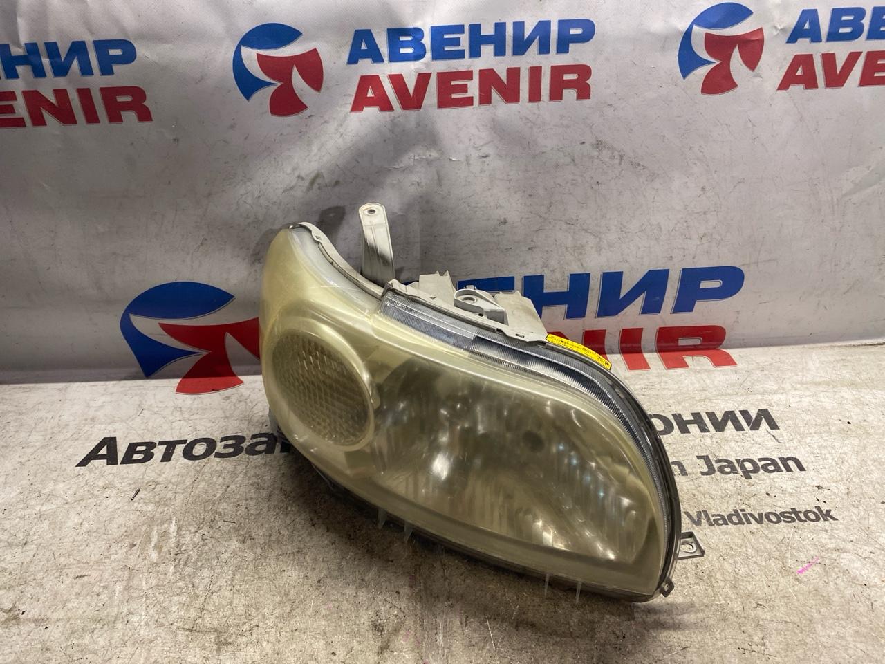 Фара Toyota Porte NNP10 передняя правая