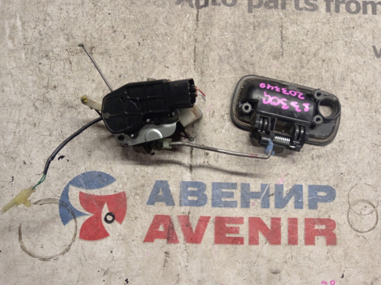 Замок 5-й двери Daihatsu Atrai S321V задний