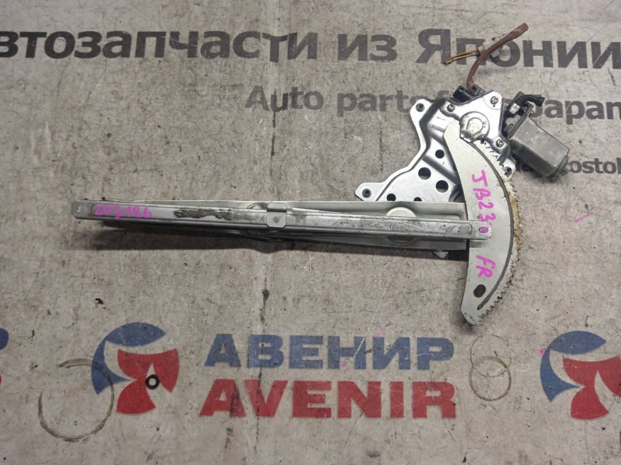 Стеклоподъемник Suzuki Jimny JB23W правый
