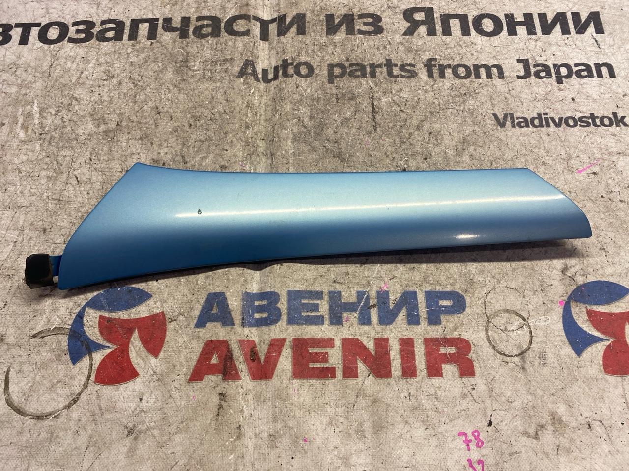 Накладка на стойку кузова Nissan Serena PC24 передняя правая