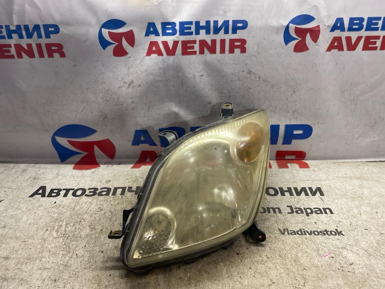Фара Toyota Ist NCP60 передняя левая
