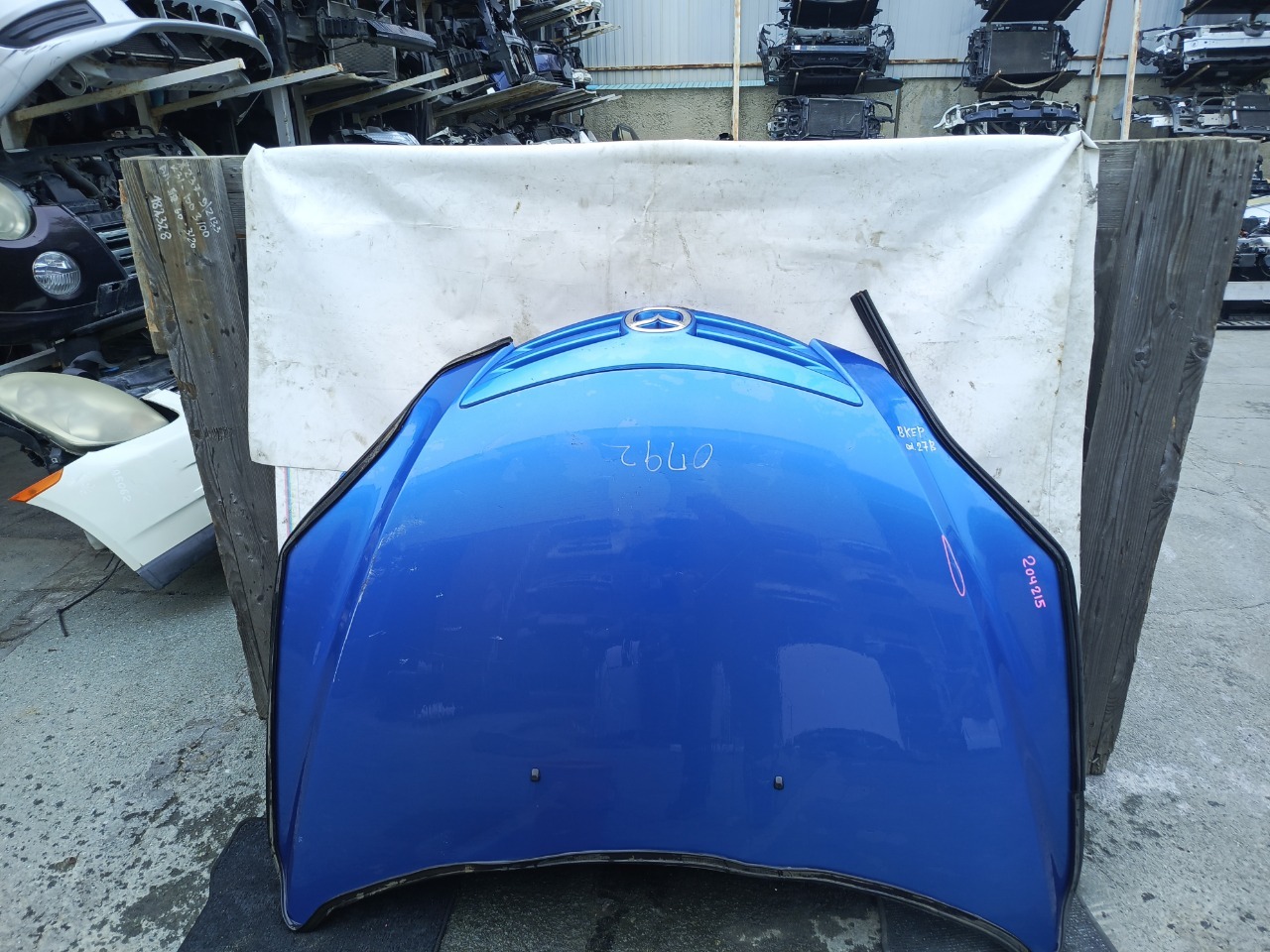 Капот Mazda Axela BKEP