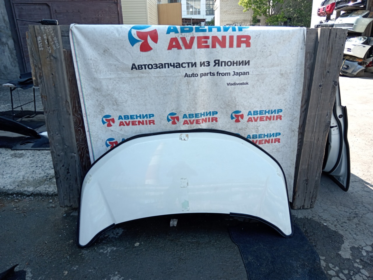 Капот Honda Stepwgn RP1