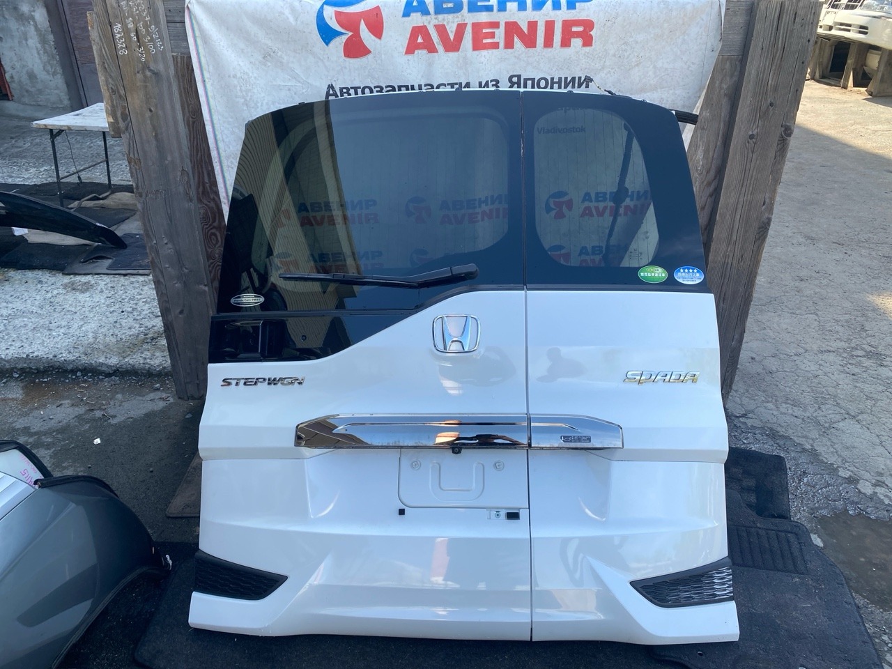 Дверь задняя Honda Stepwgn RP1