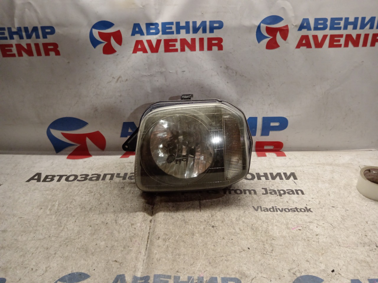 Фара SUZUKI JIMNY JB23W передняя левая (б/у)