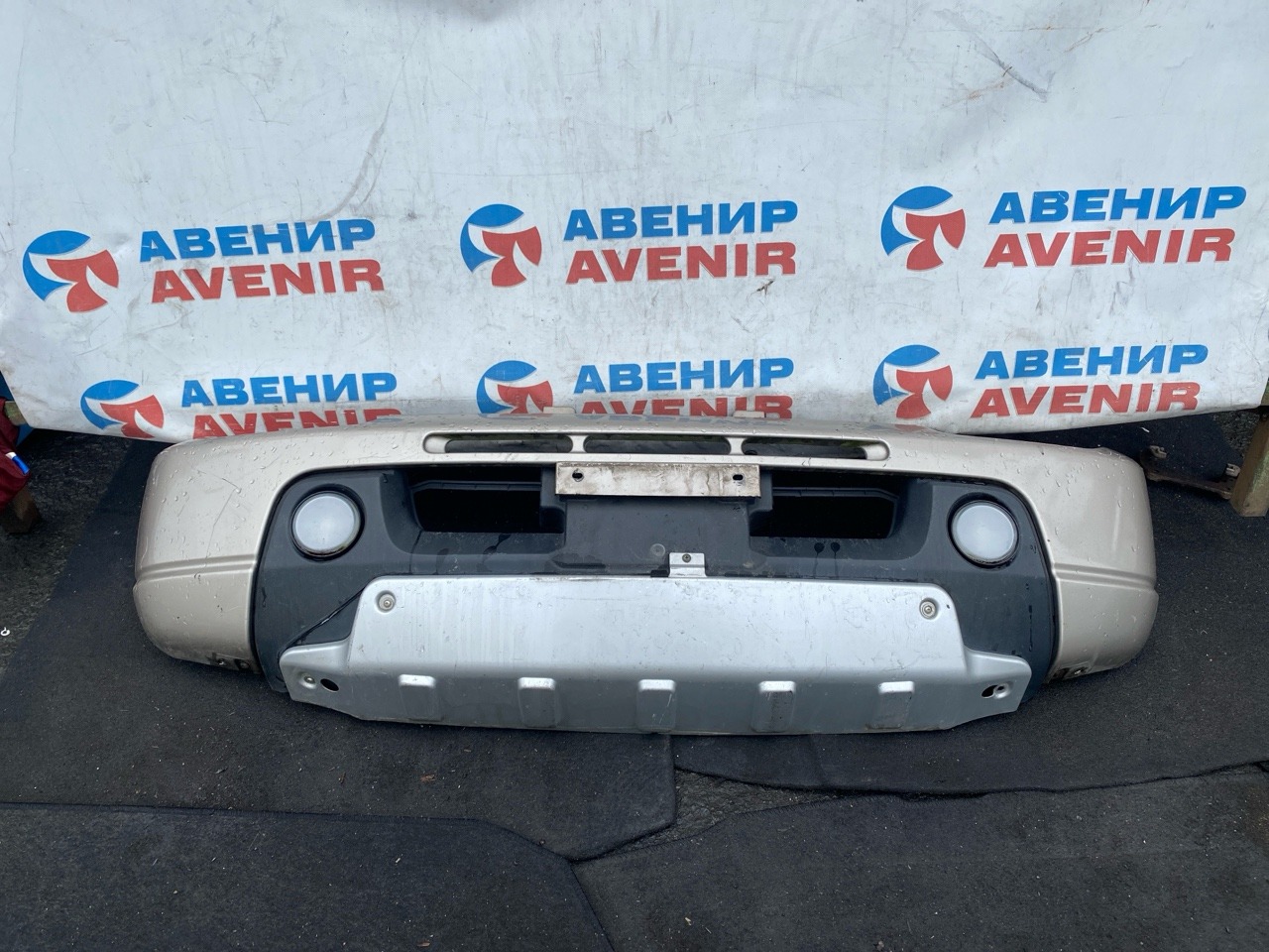 Бампер SUZUKI JIMNY JB23W F6A-T передний (б/у)