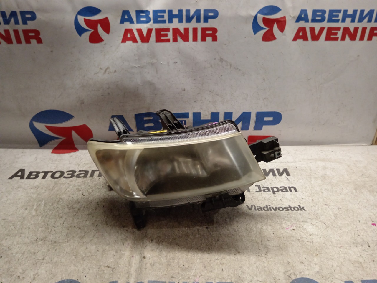 Фара TOYOTA BB QNC25 передняя правая (б/у)