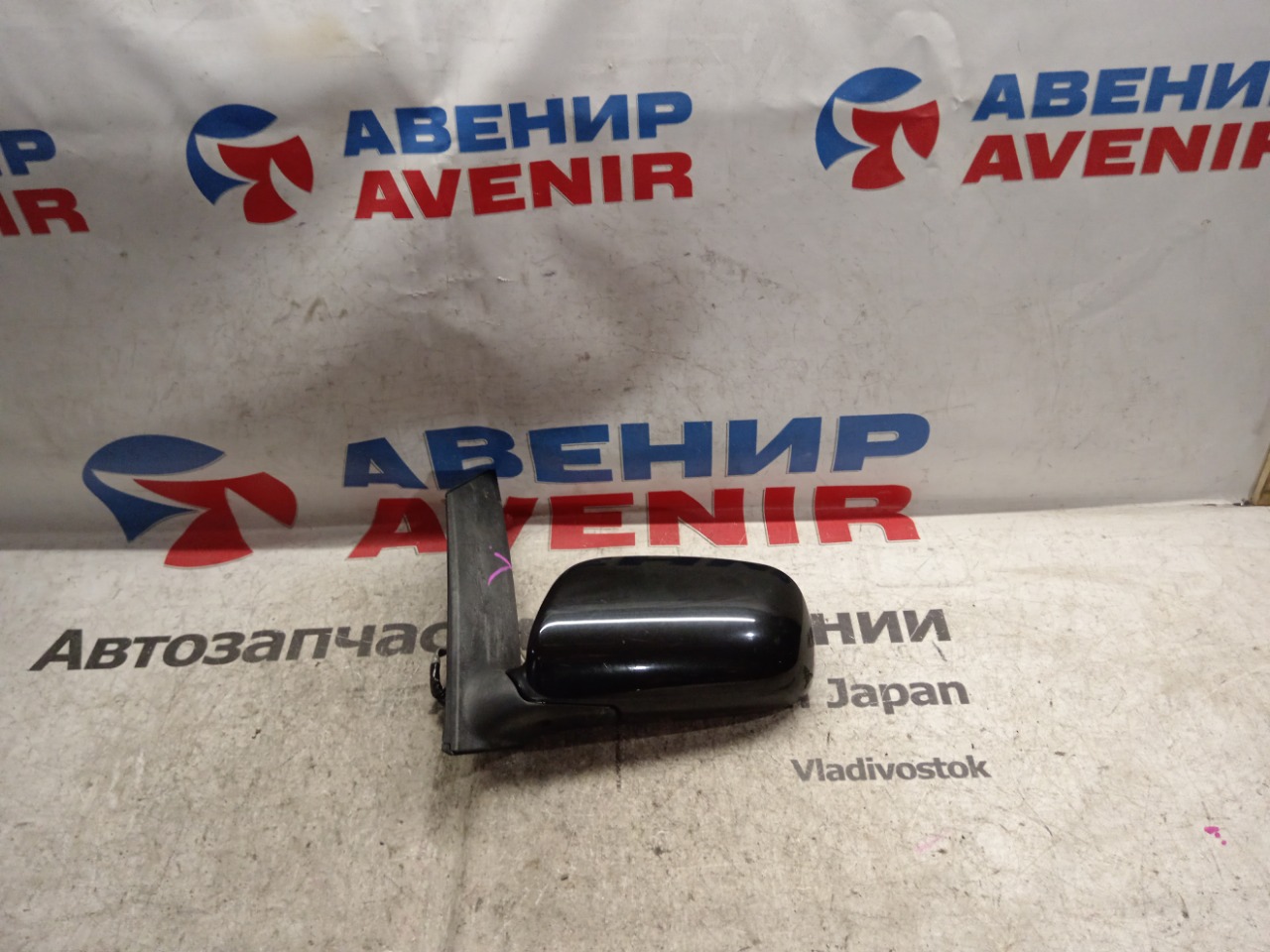 Зеркало Toyota Wish ZNE10 переднее левое