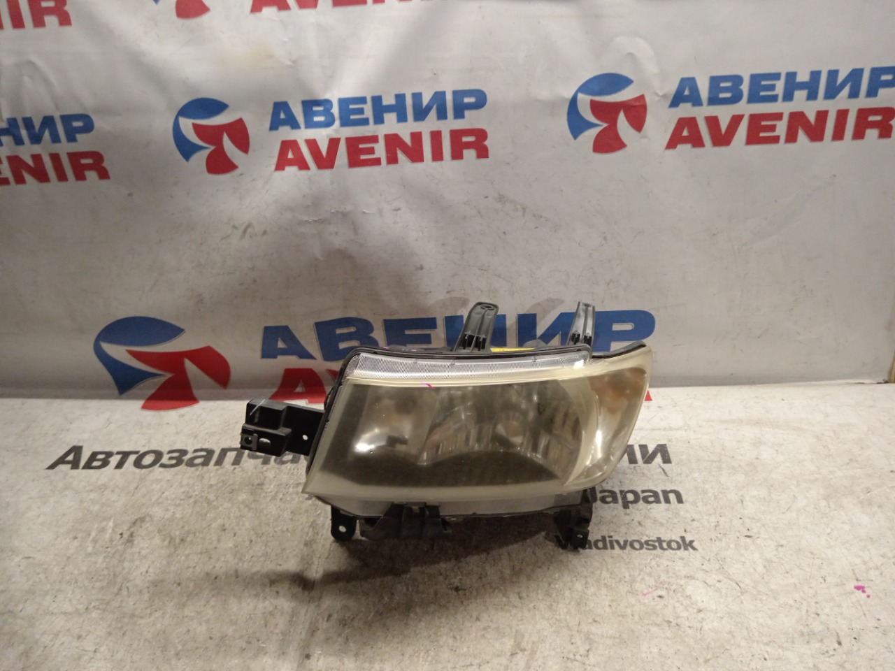 Фара TOYOTA BB QNC25 передняя левая (б/у)