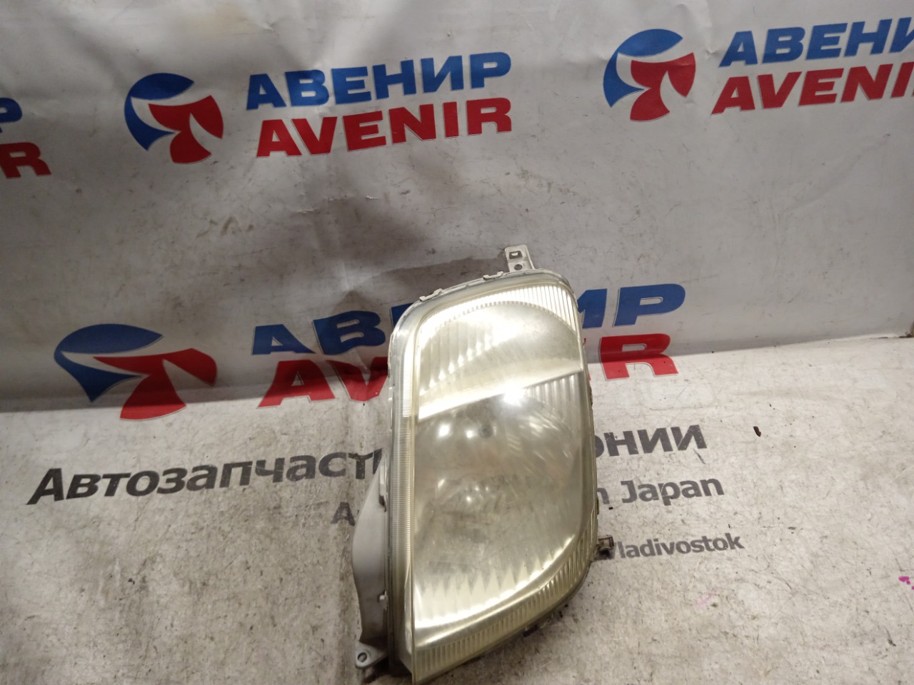 Фара TOYOTA WILL VI NCP19 передняя левая (б/у)