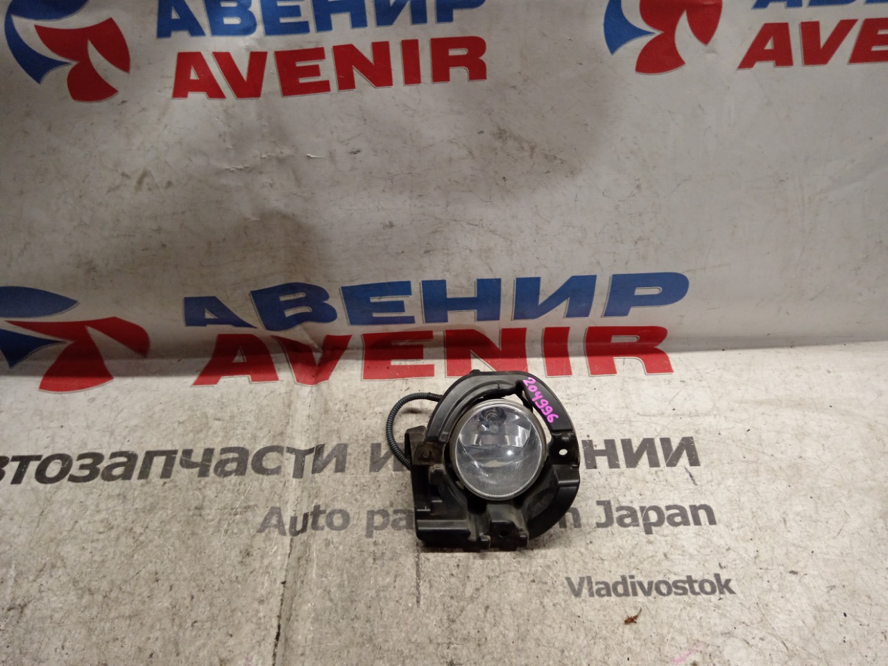 Туманка Toyota Porte NCP141 передняя правая