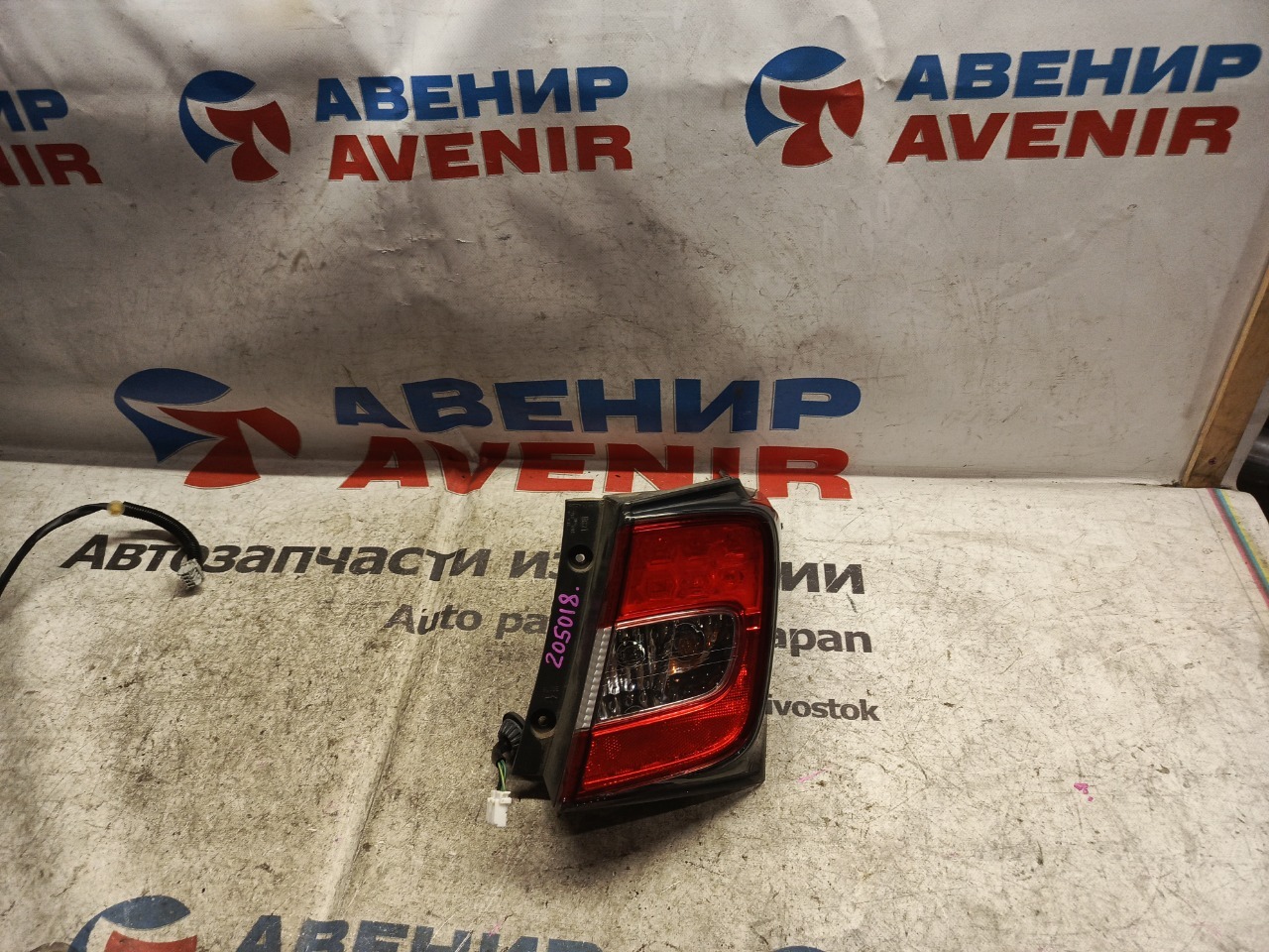 Стоп-сигнал HONDA FREED SPIKE GB3 задний правый (б/у)