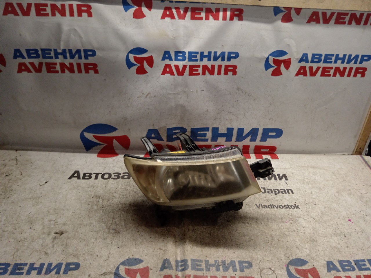 Фара TOYOTA BB QNC25 передняя правая (б/у)