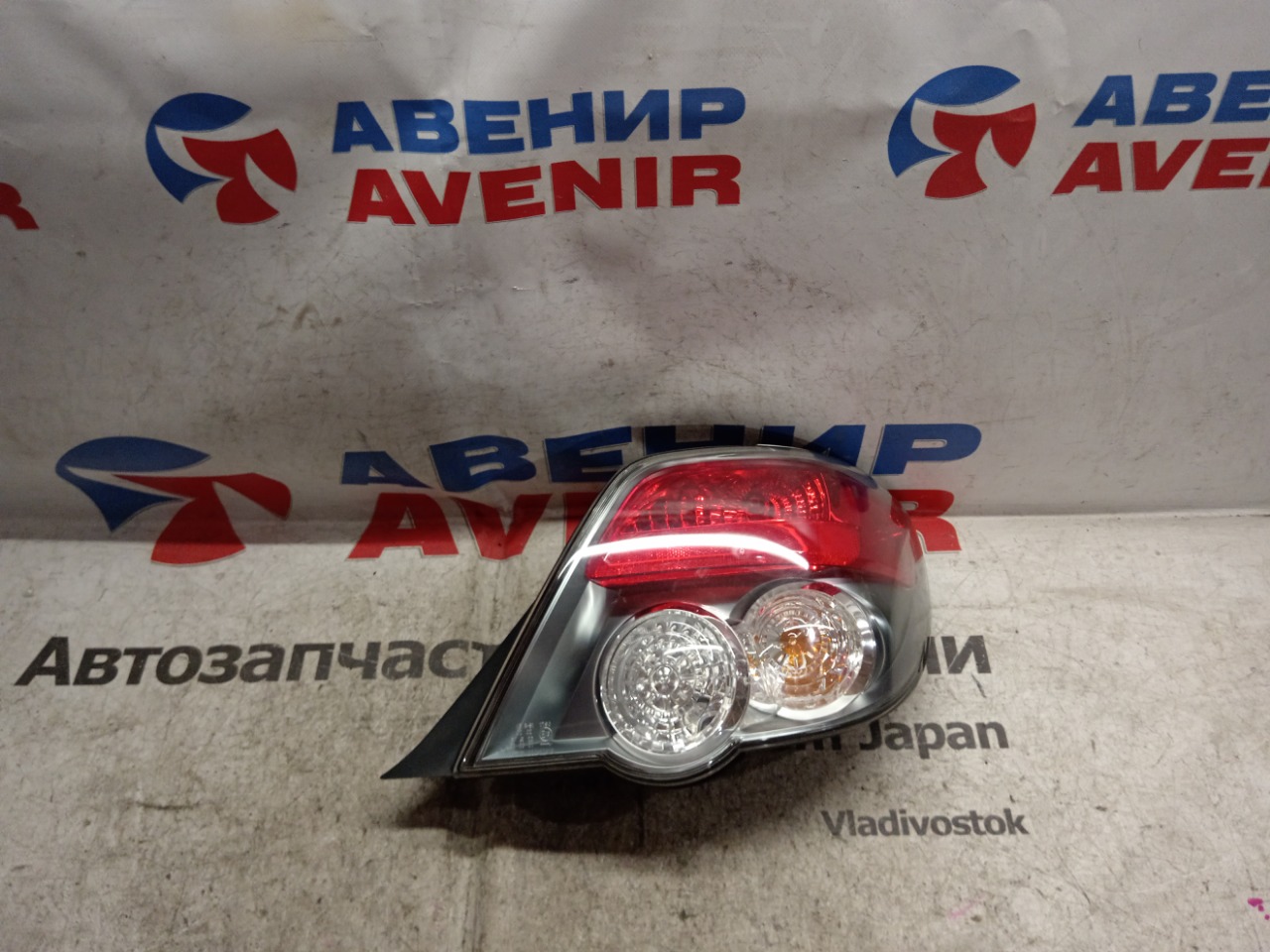 Стоп-сигнал SUBARU IMPREZA GGC задний правый (б/у)