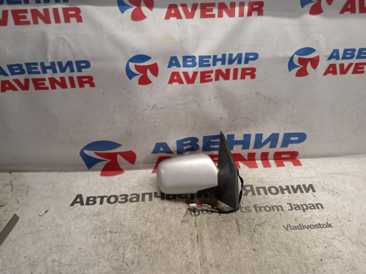 Зеркало Toyota Platz NCP16 заднее правое