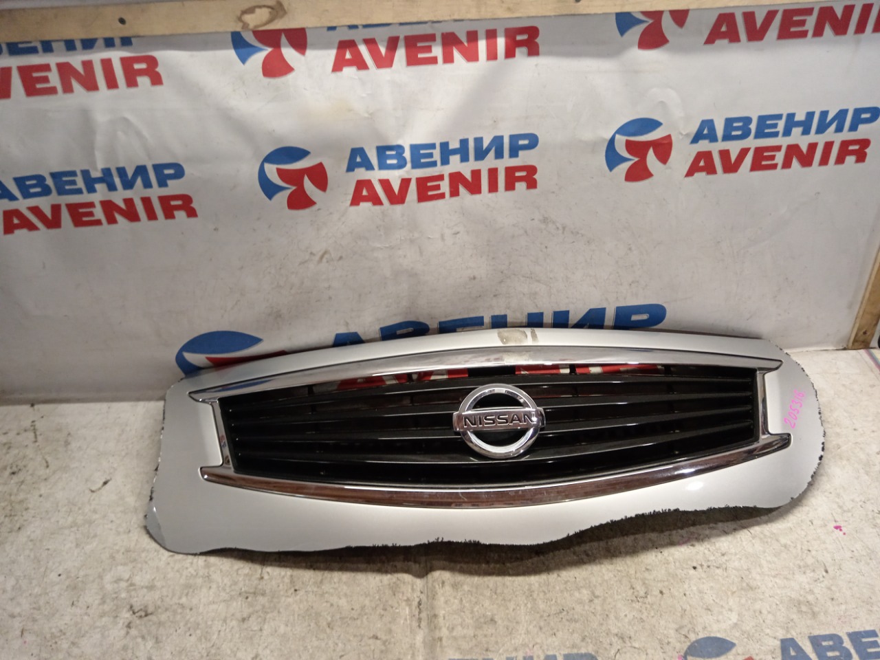 Решетка Nissan Skyline V36 VQ25HR