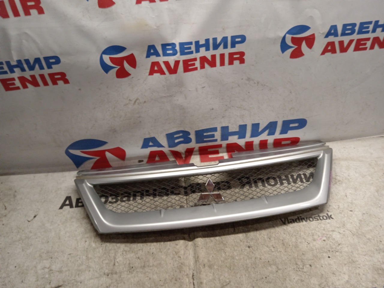 Решетка Mitsubishi Outlander CW5W 4B12