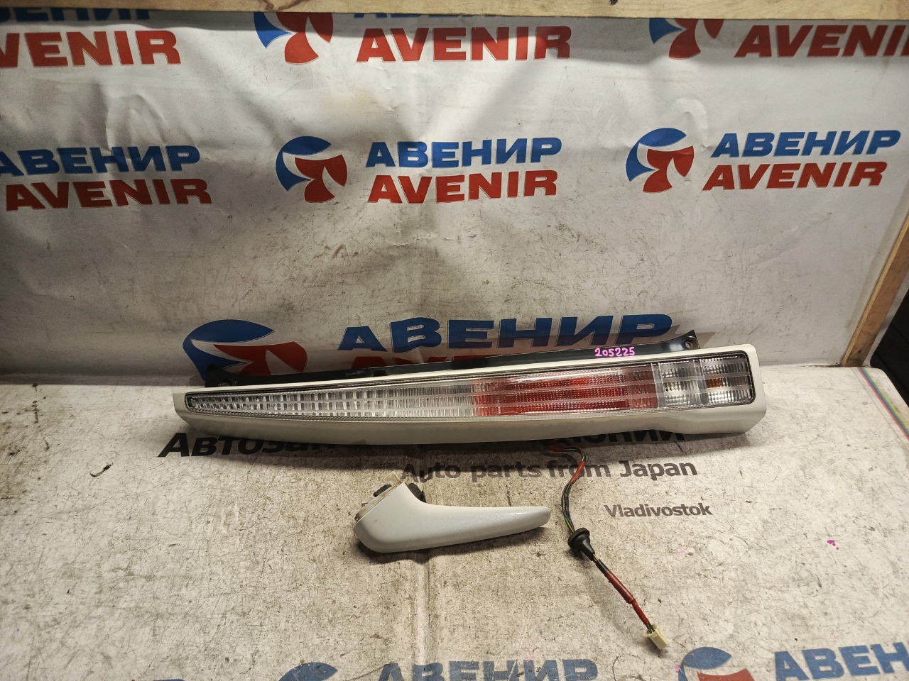 Стоп-сигнал DAIHATSU MOVE L175S задний левый (б/у)