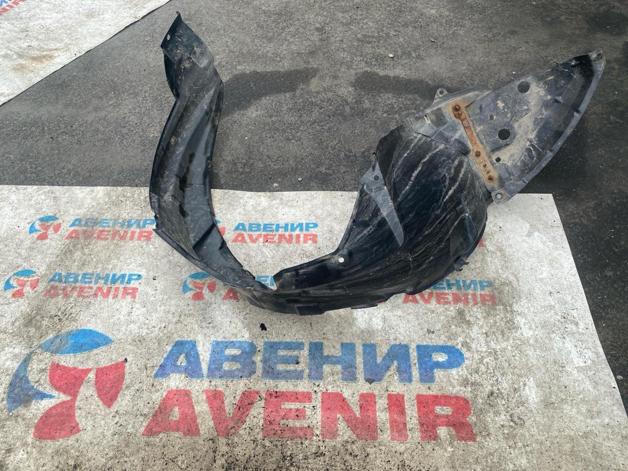Подкрылок TOYOTA AURIS NRE150 передний правый (б/у)