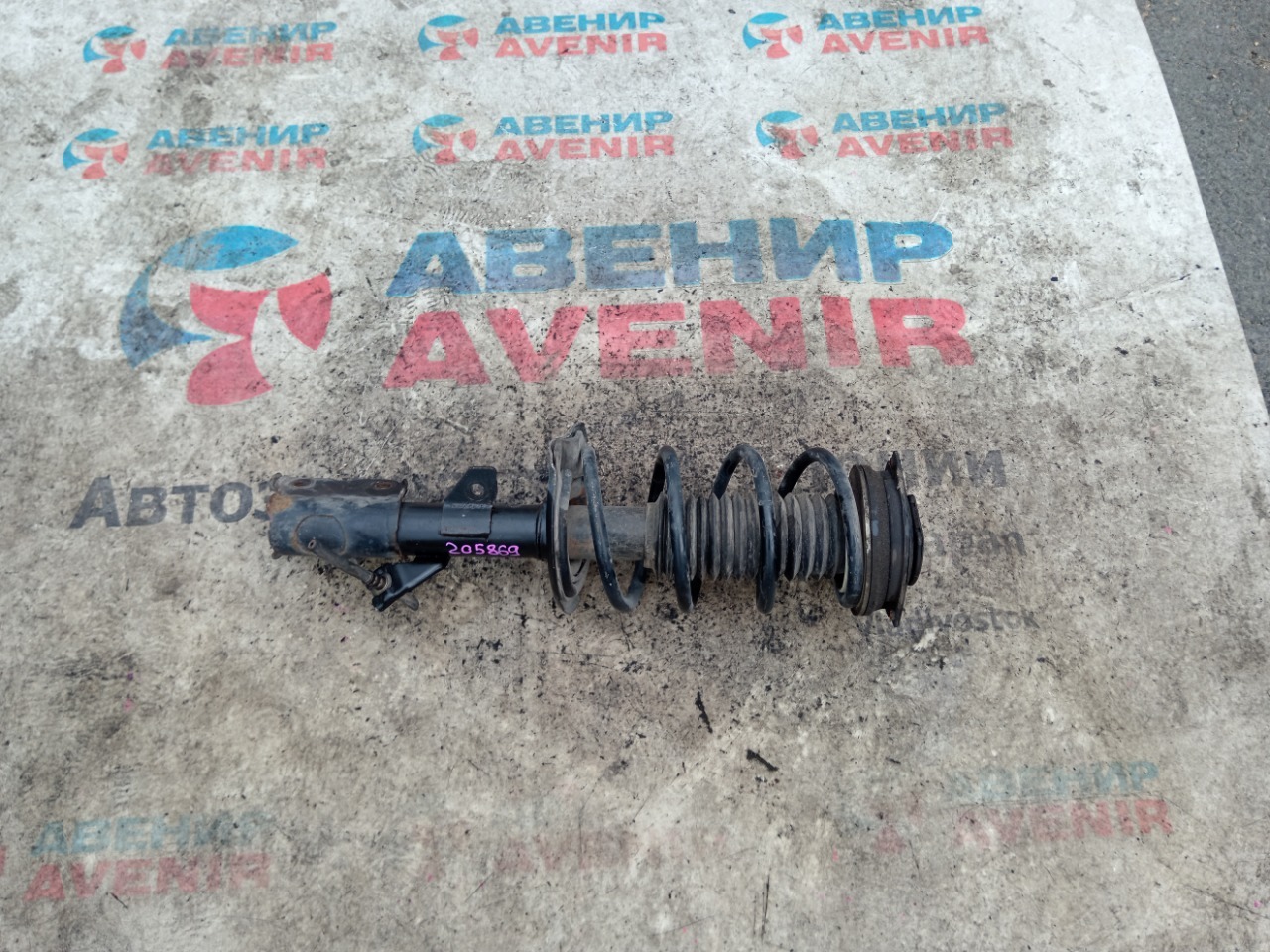 Стойка NISSAN SERENA GFNC27 MR20DD передняя левая (б/у)