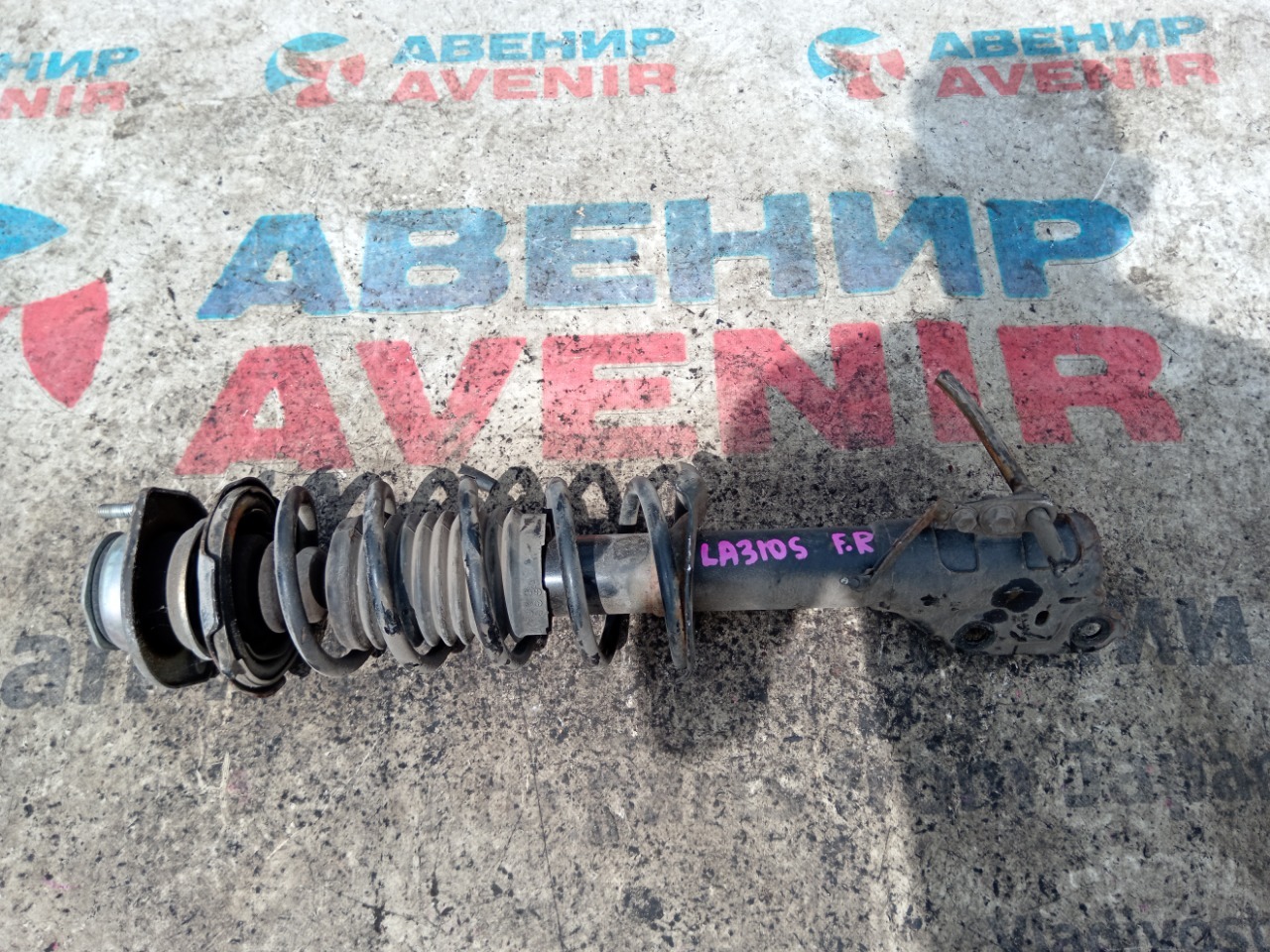 Стойка DAIHATSU MIRA E:S LA310S передняя правая (б/у)