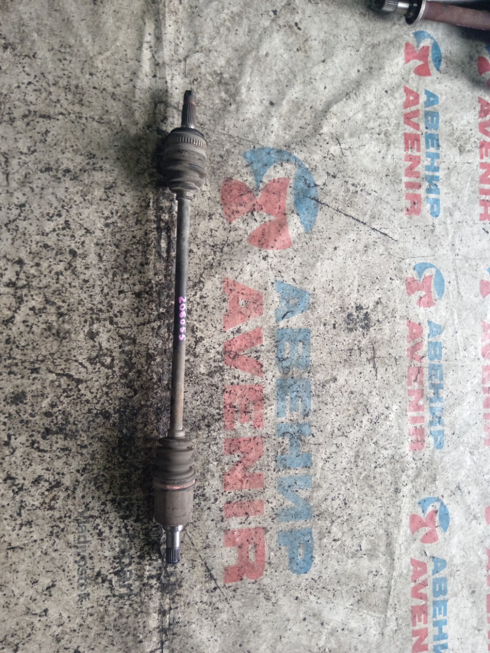 Привод HONDA STEPWGN RF2 задний левый (б/у)