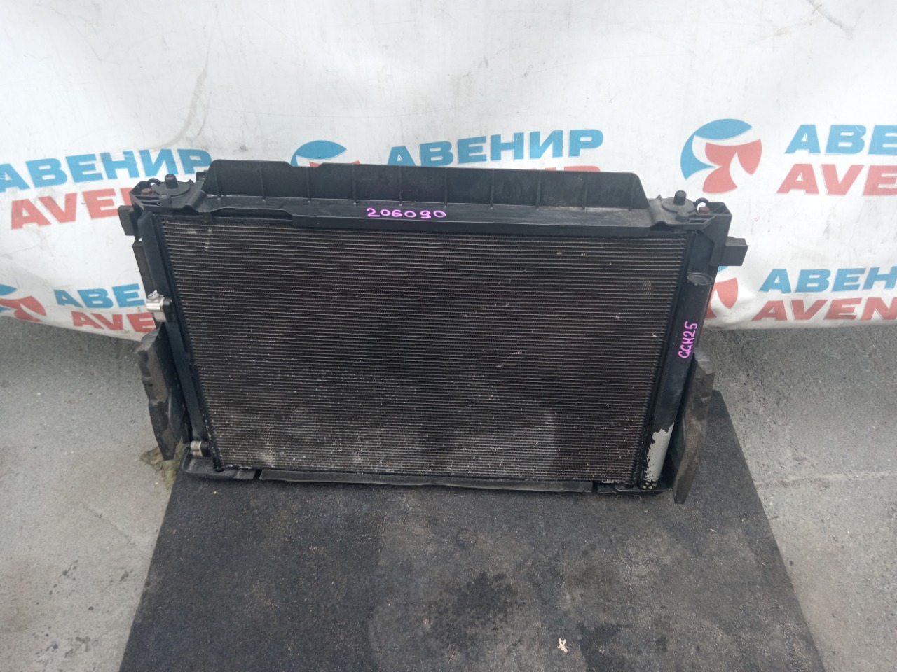 Радиатор TOYOTA ALPHARD GGH25 (б/у)