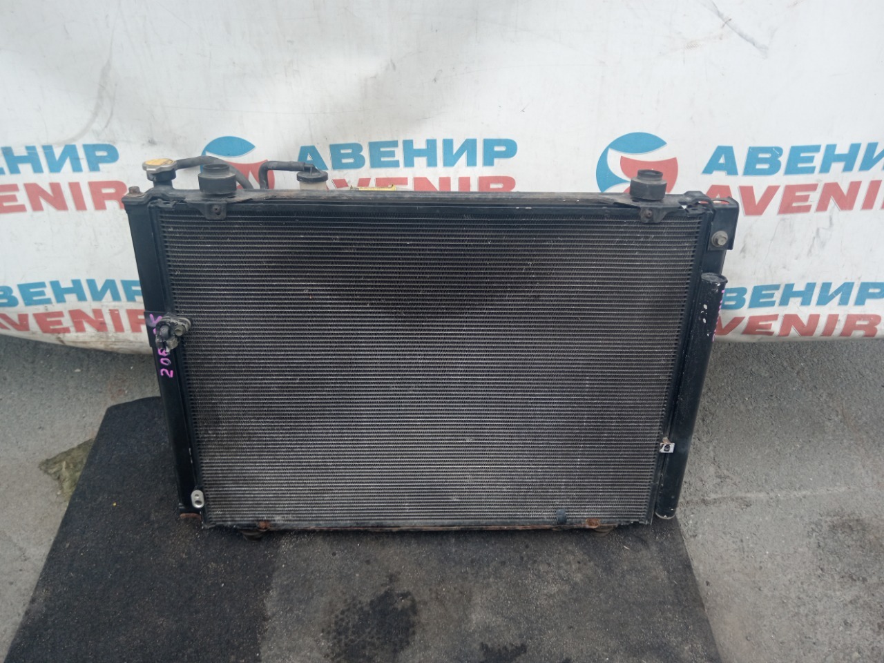Радиатор TOYOTA ALPHARD MNH15 (б/у)