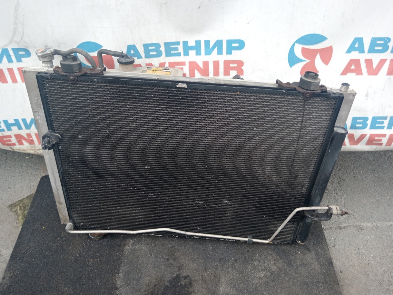 Радиатор TOYOTA ALPHARD MNH15 (б/у)