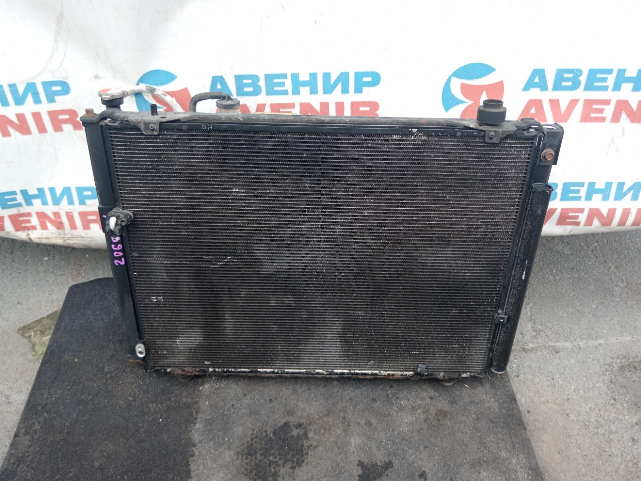 Радиатор TOYOTA ALPHARD MNH15 (б/у)