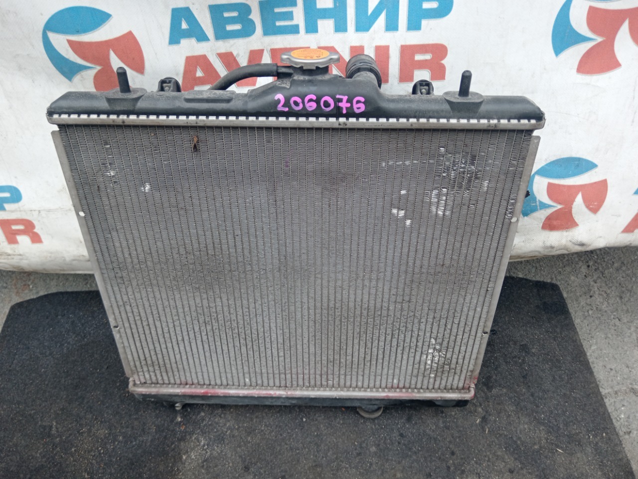 Радиатор MITSUBISHI PAJERO MINI H58A (б/у)