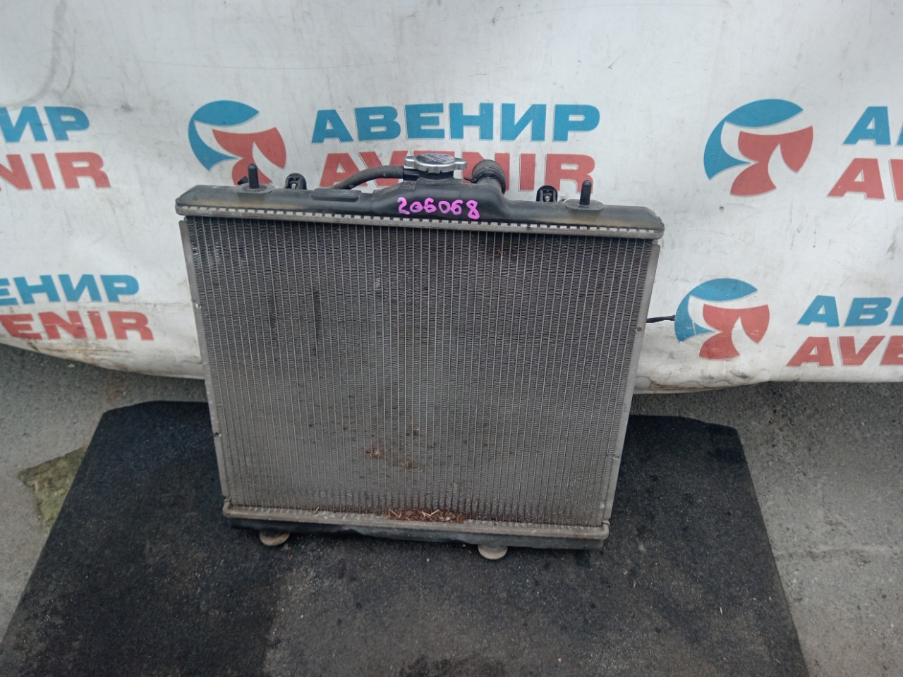 Радиатор MITSUBISHI PAJERO MINI H58A (б/у)