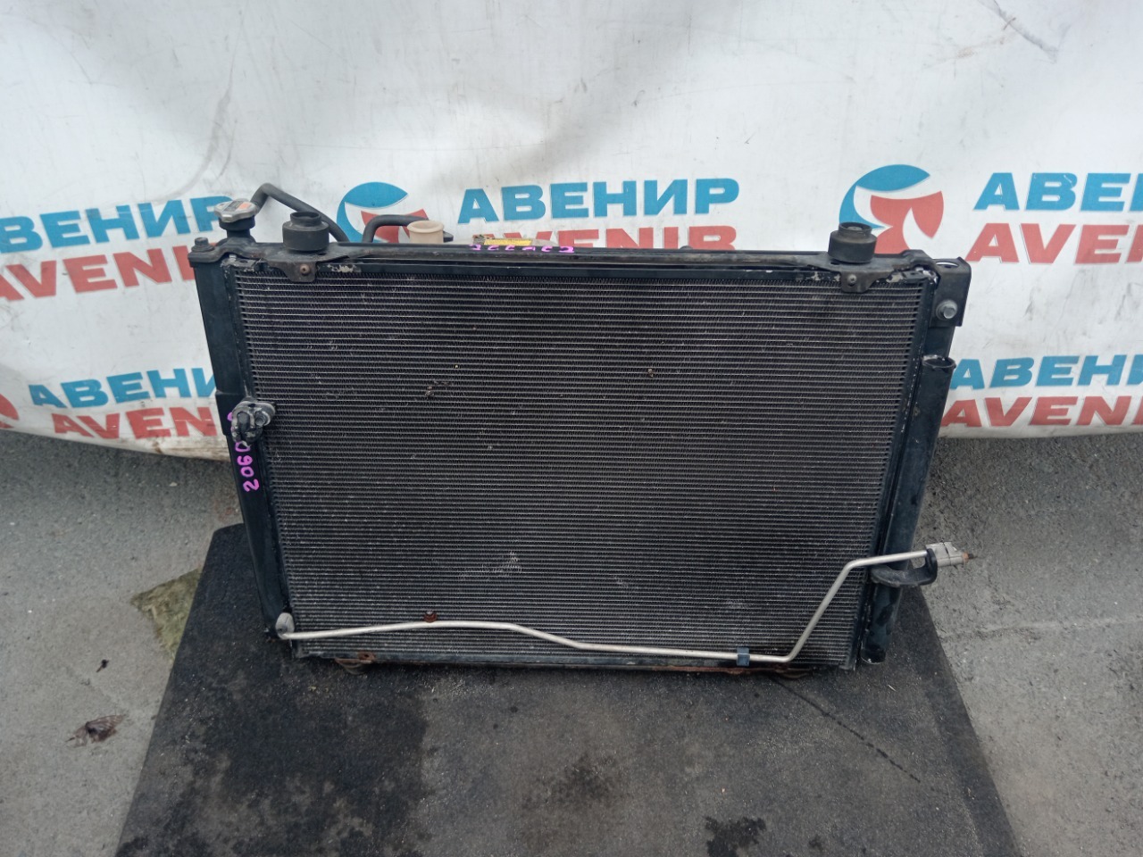 Радиатор TOYOTA ALPHARD MNH15 (б/у)