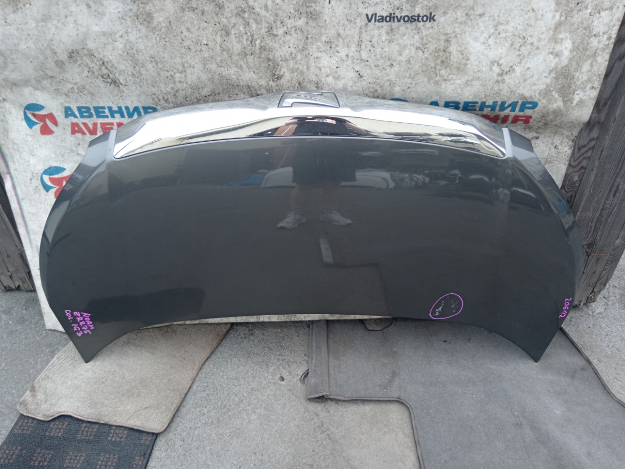 Капот TOYOTA NOAH ZRR75 (б/у)