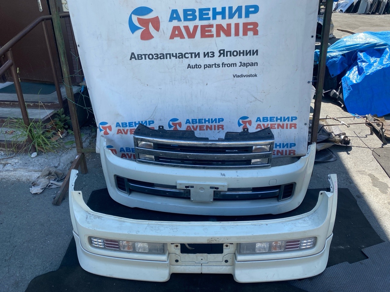 Обвес NISSAN CUBE BZ11 (б/у) Обвес NISSAN CUBE BZ11 (б/у)