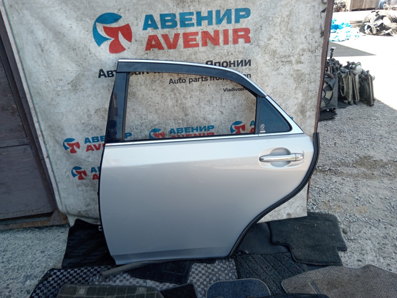 Дверь TOYOTA CROWN GWS204 задняя левая (б/у)