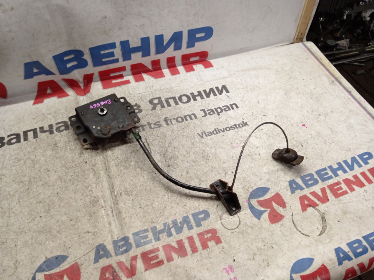 Крепление запаски TOYOTA WISH ZGE25 (б/у)
