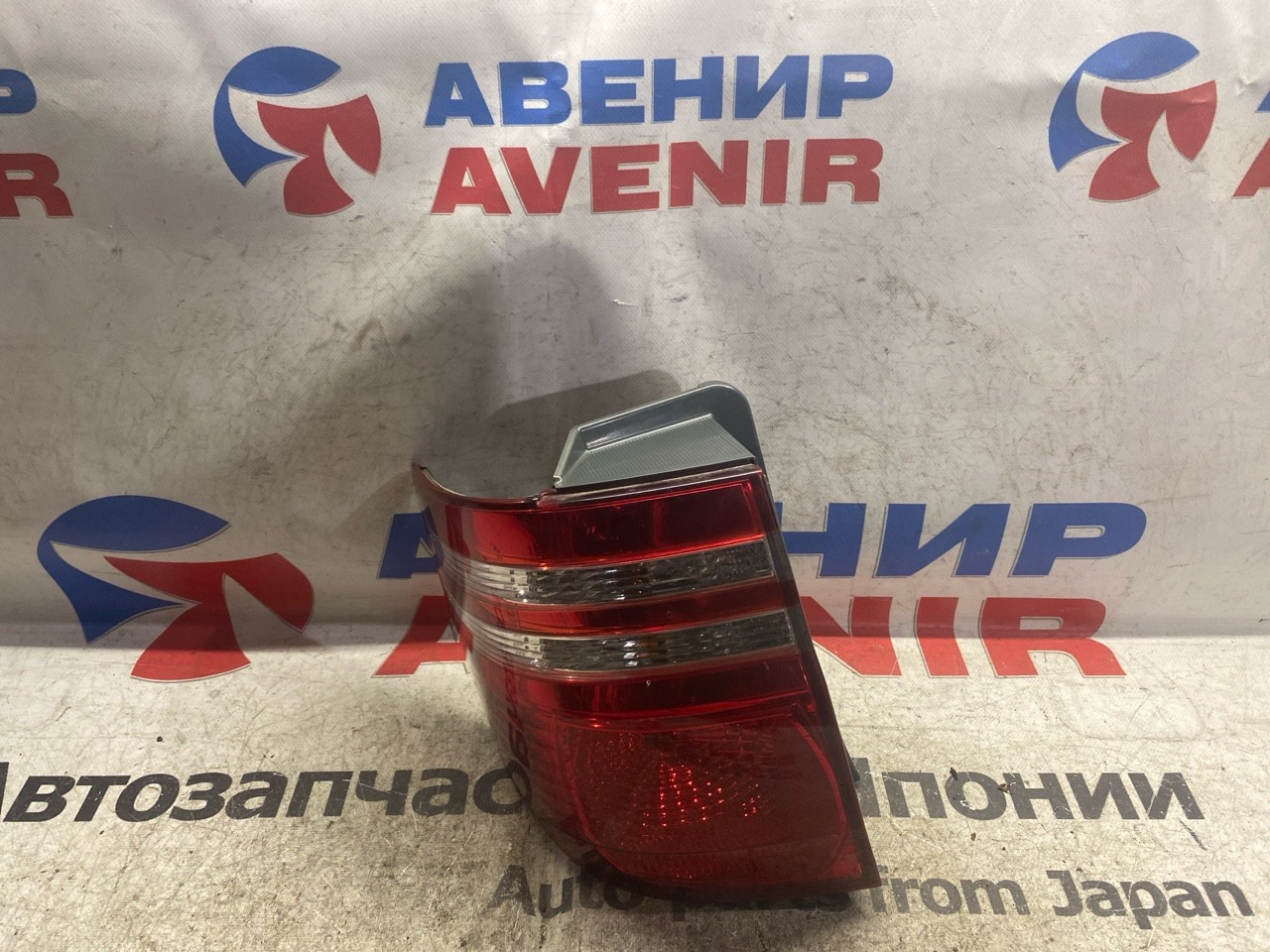 Стоп-сигнал TOYOTA ALPHARD ANH15 задний левый (б/у)