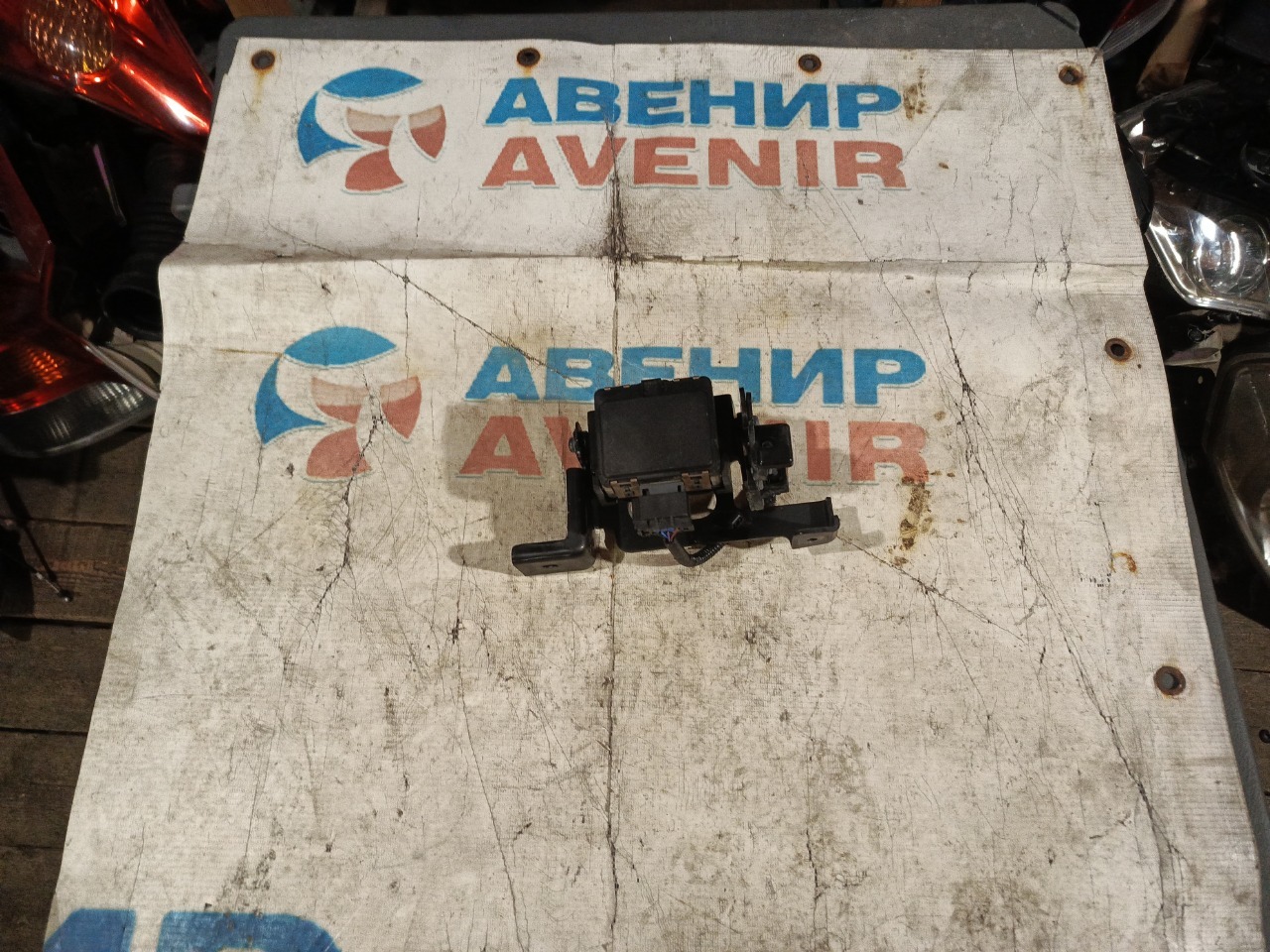 Радар-детектор NISSAN NV350 CARAVAN E26 (б/у)