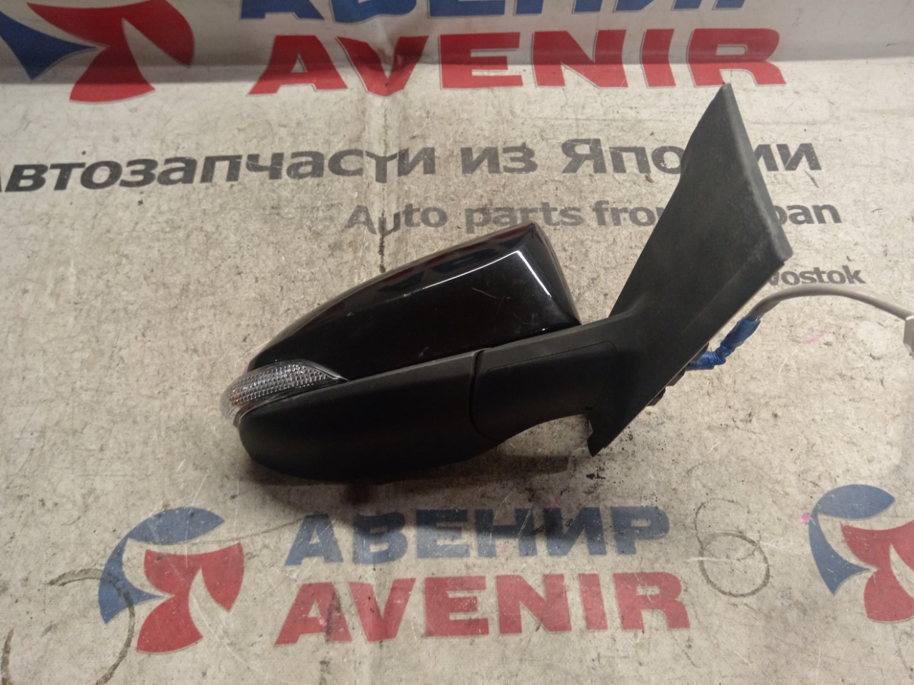 Зеркало TOYOTA VITZ KSP130 переднее правое (б/у)